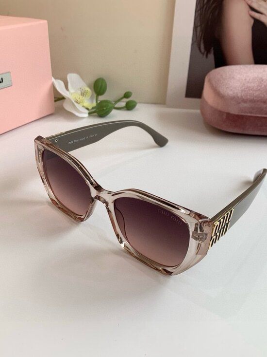 ✅NWT Authentic  MIU MIU Sunglasses main image 8